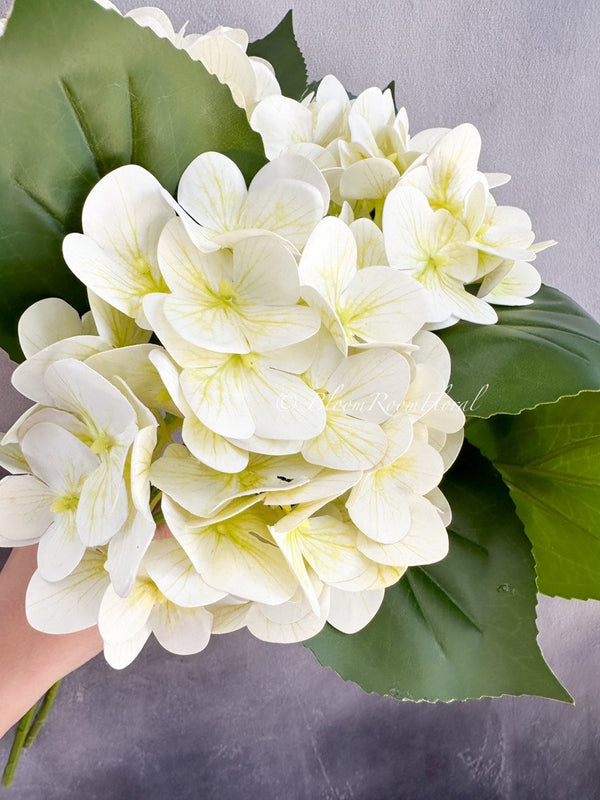 White Real Touch Small Head Hydrangea Realistic Luxury Quality Artificial Flower | Wedding/Home Decoration | Gifts | Decor Floral H-020