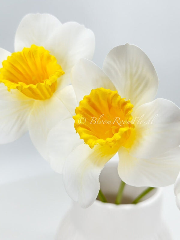 3 Real-Touch Stems White Light Yellow Daffodils Faux Flowers/Wedding/Home Decoration Gifts Decor Floral Silk Flowers, Artificial Spray N-014
